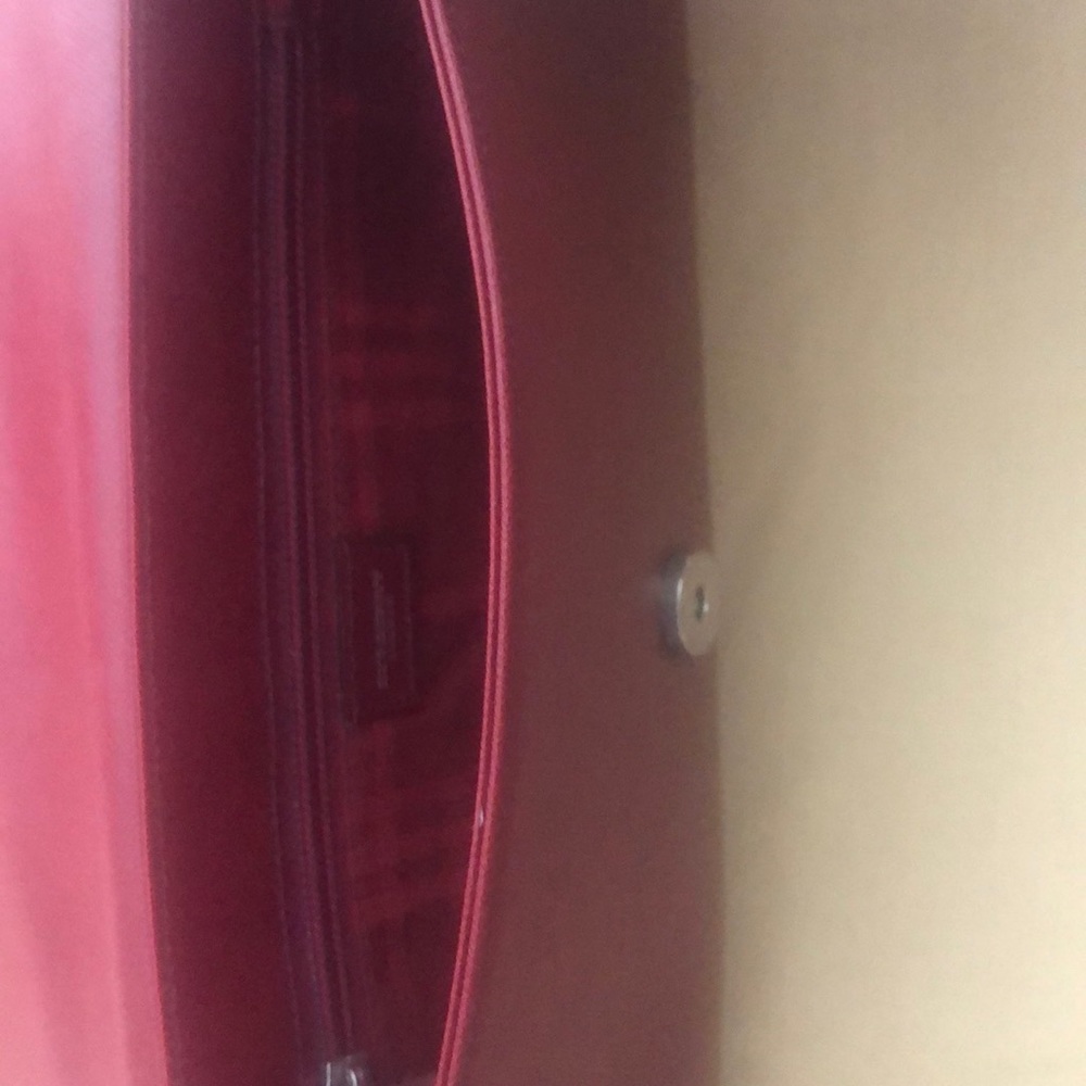 Classic original leather Burberry red clutch - Picture 5 of 6